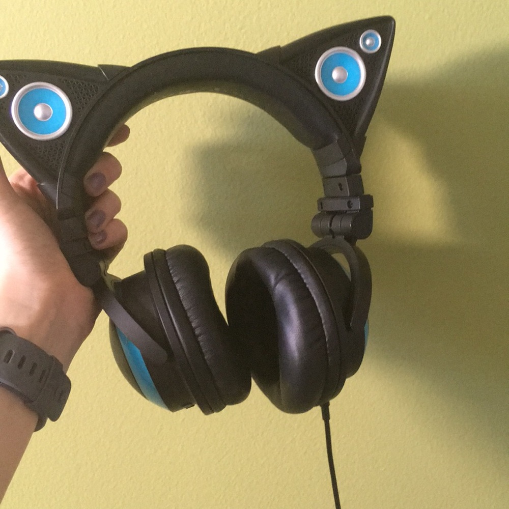 Cat ear headset
